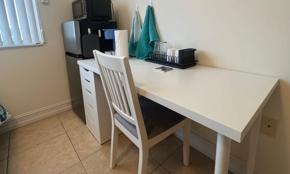 Bonita Shores Apartment | NEW Beach Getaway Queen Studio near Naples