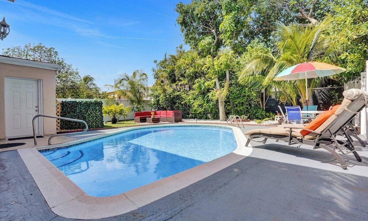 Hallandale Beach Villa | NEW Heated Pool, 10min to Beach, BBQ, Board games