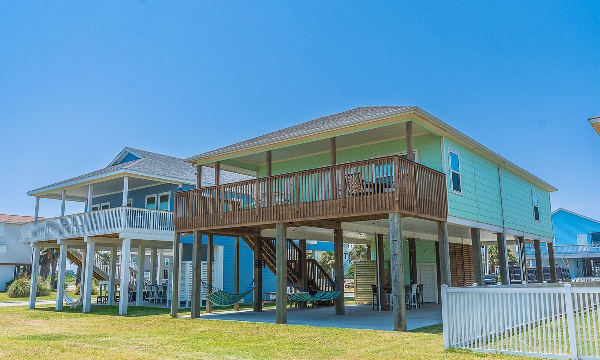 Galveston House | New Home with Partial Beach View - 5 min walk to the beach