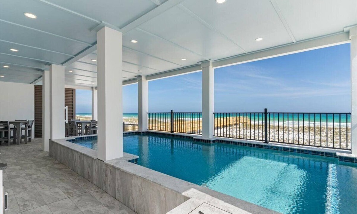 Villa Primera House | Newly built | Luxury Gulf-front Home | Private Pool | Elevator | Game Room