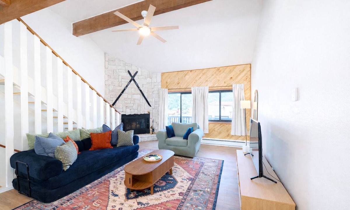Red River House | Newly Updated | Walk to Lifts, Dining, Shopping