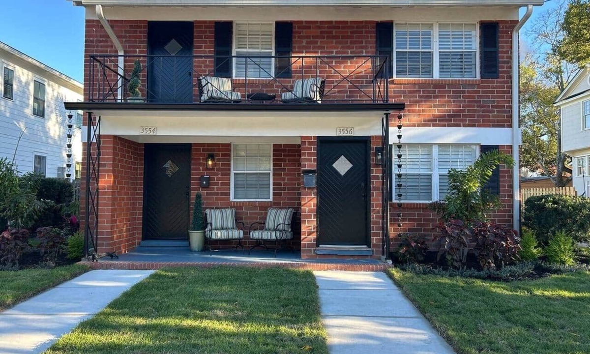 Avondale House | Nice and cozy duplex apartment!
