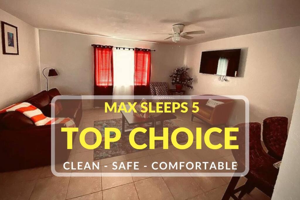 Oakland Park House | Nice and Quiet 2 beds 1 bath in Oakland FL