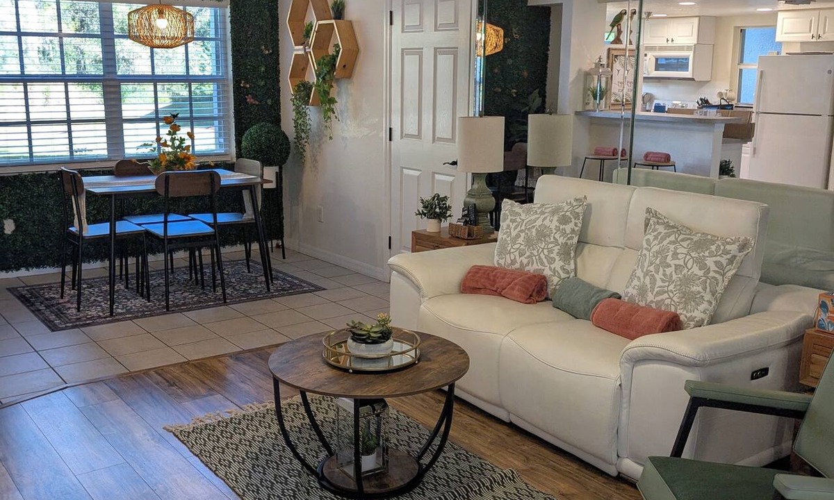 Lutz Apartment | Nude Garden Retreat Ground Floor Comfort at Paradise Lakes