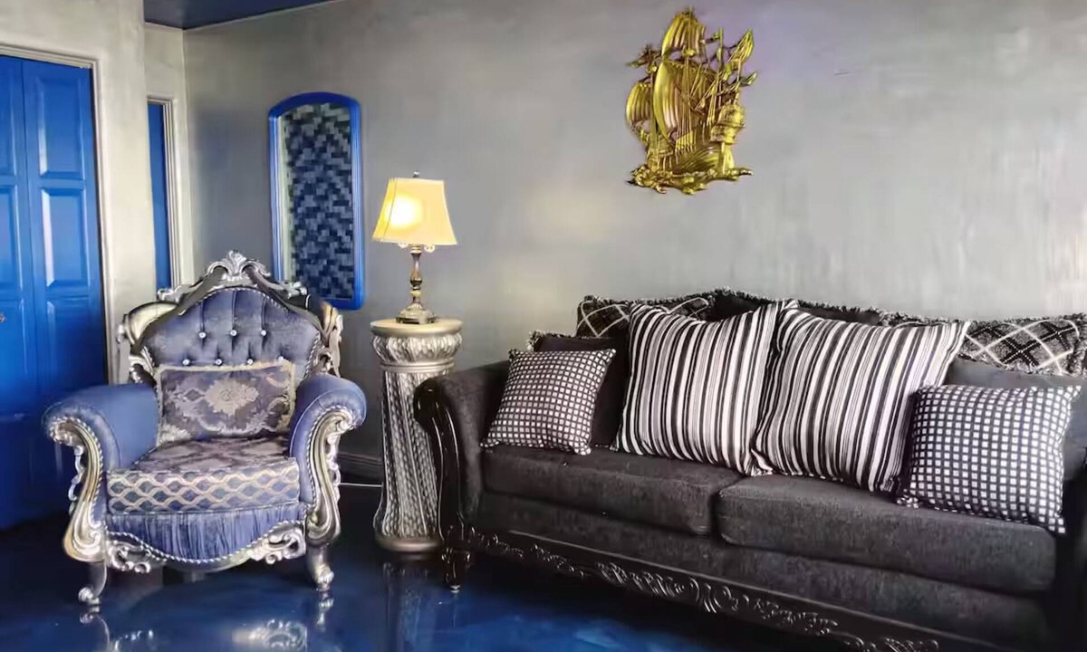 Bostwick Park Condo | Ocean Treasure Chest King Bed Beachfront Condo