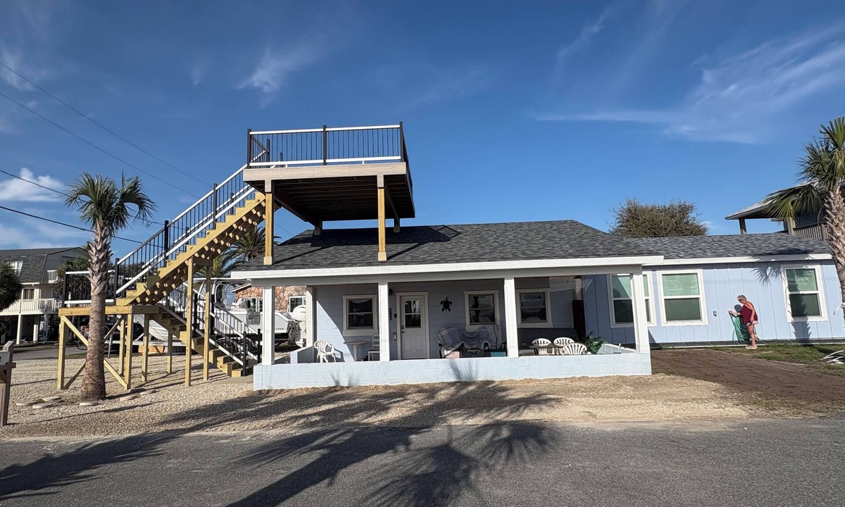Mexico Beach House | Ocean view house Steps away from gulf and Beach