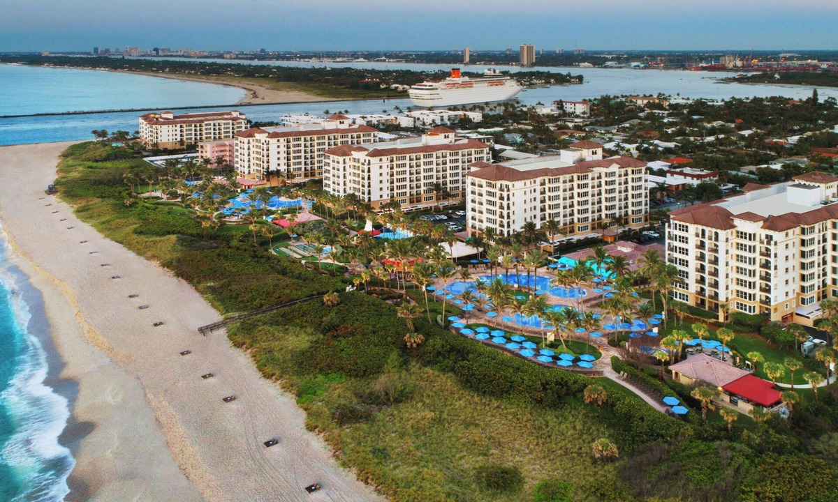 Palm Beach Shores Resort | Oceanfront - 2 Bedroom Villa - Marriott's Ocean Pointe - Full Resort Access