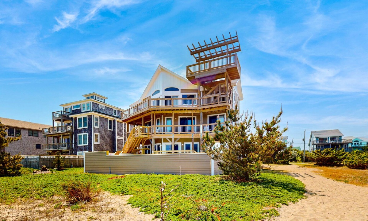 Waves House | Oceanfront, dog-friendly house with private hot tub, pool, AC, & lovely views