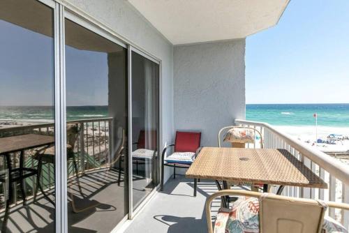Fort Walton Beach House | Okaloosa Island Gulf View Resort Studio w/Balcony