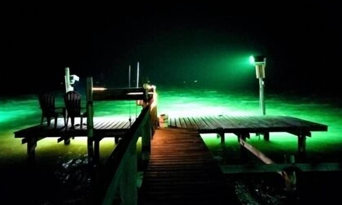 Port Mansfield House | On the Rocks. Three Bedroom, Two Bath. Private Fishing Pier.
