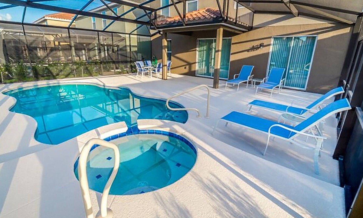 Loughman House | Orlando Vacation Home - Near Disney Parks - 6 Bedrooms