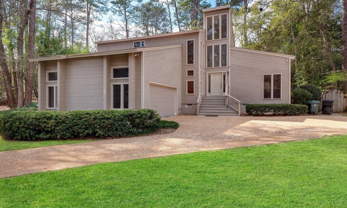Tallahassee House | Palmer & Tally - Fenced in Yard + Private Pool