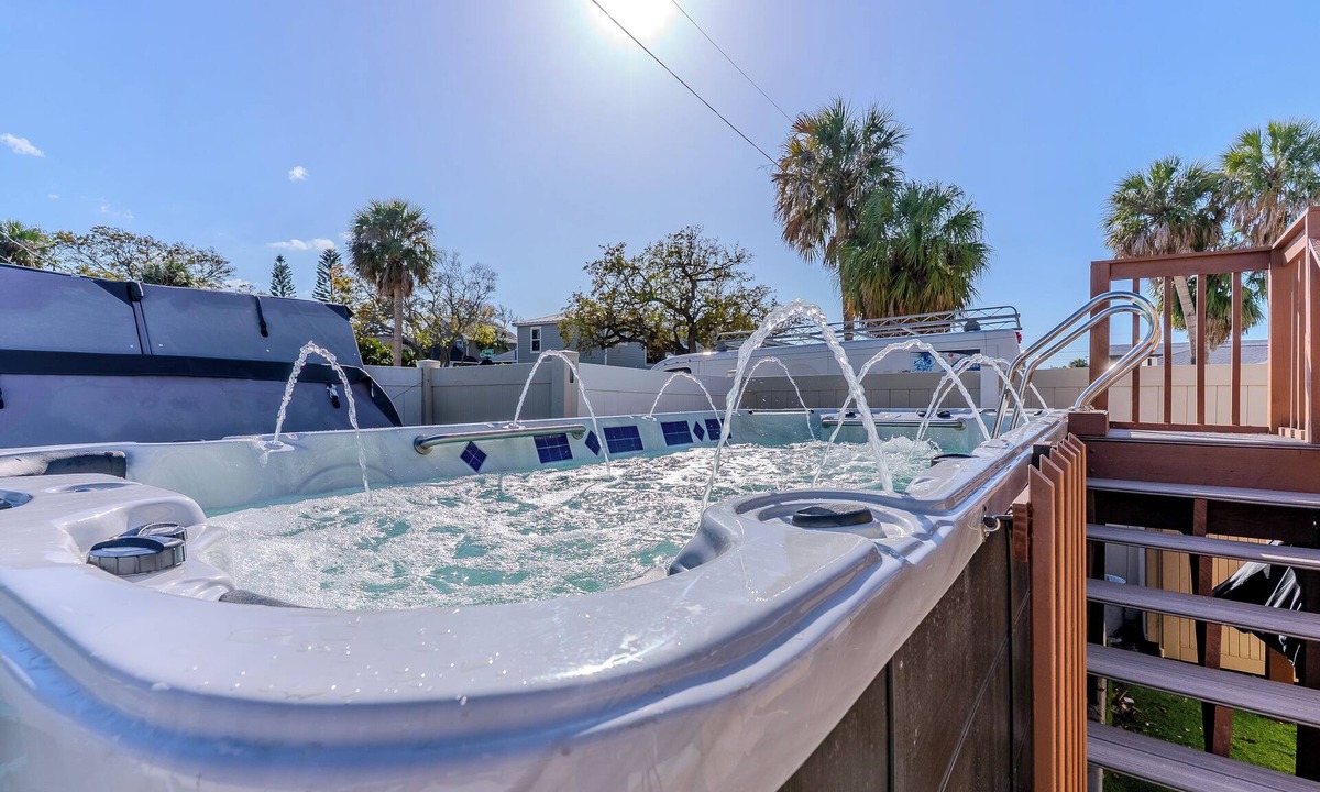 Indian Rocks Beach Cottage | Paradise by the Gulf ~ Unit A ~ 460 steps to the beach - private swim spa home.