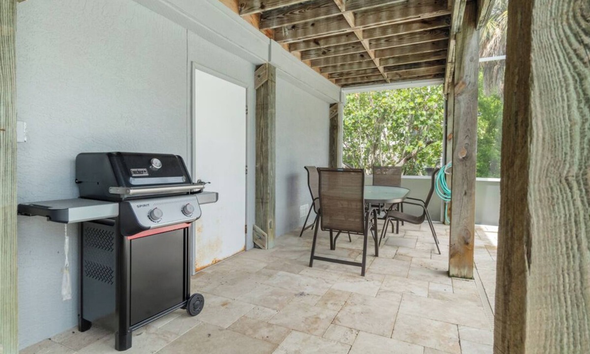 Heron's Landing House | Peaceful 3BR Island Home with Private Pool – Walk to the Beach!
