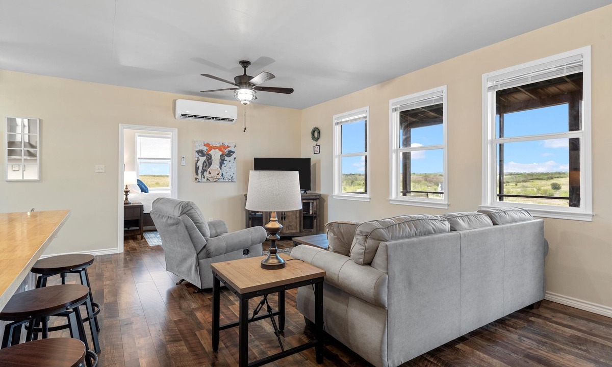Milam County House | Peaceful country setting only 25 minutes from Belton or Temple!