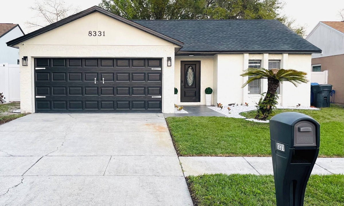 Temple Terrace House | PEACEFUL UPSCALE PARADISE 3-bedroom house in Tampa Florida