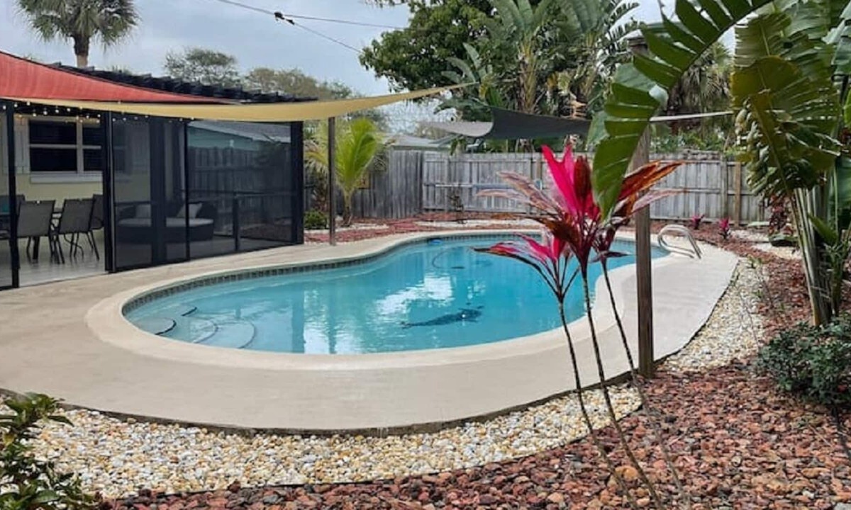 Ocean Woods House | 🦚 Peacock Harbor 🦚 Boat/RV parking 🏖3/2 Pool home