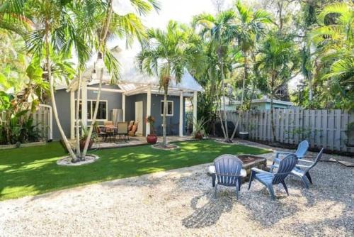 River Oaks House | Peacock Villa 2 by Dream Vacation