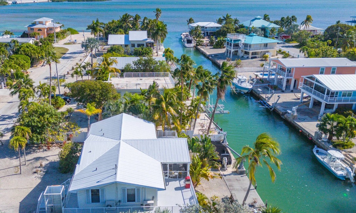 Cudjoe Key House | Pelican Perch – 3BR Canal Front Home with Dockage, Pet-Friendly, Quick Access to Atlantic & Gulf!
