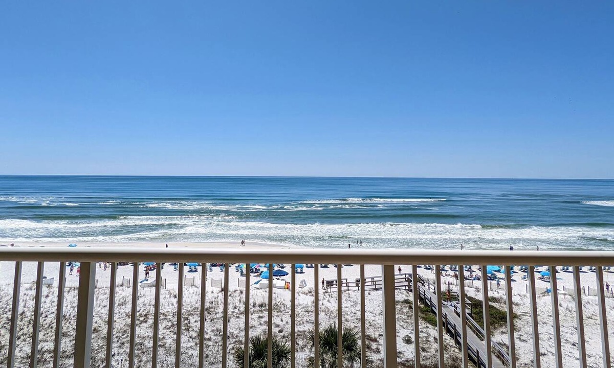 Fort Walton Beach Condo | Penthouse | Ocean Front | Azure#607 | Renovated