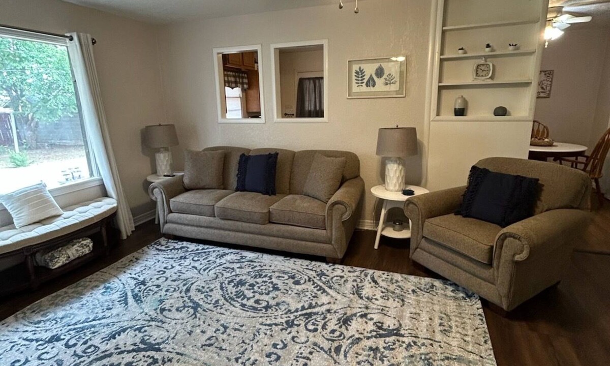 Clovis House | Perfect 2-bedroom house with AC in charming Clovis