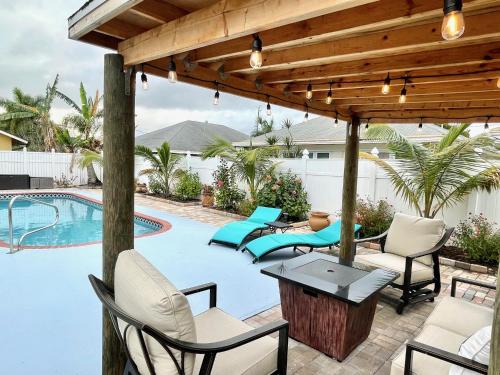 North Palm Beach Heights House | Perfect Jupiter Vacation House with Private Pool