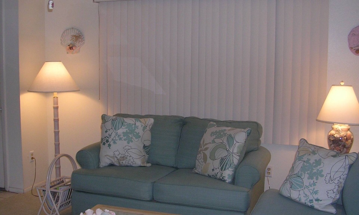 South Venice House | Pet Friendly Beautifully Decorated Home Min rental in Season