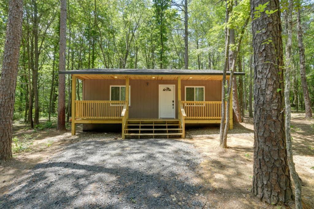 Cabot House | Pet-Friendly Cabot Country Escape