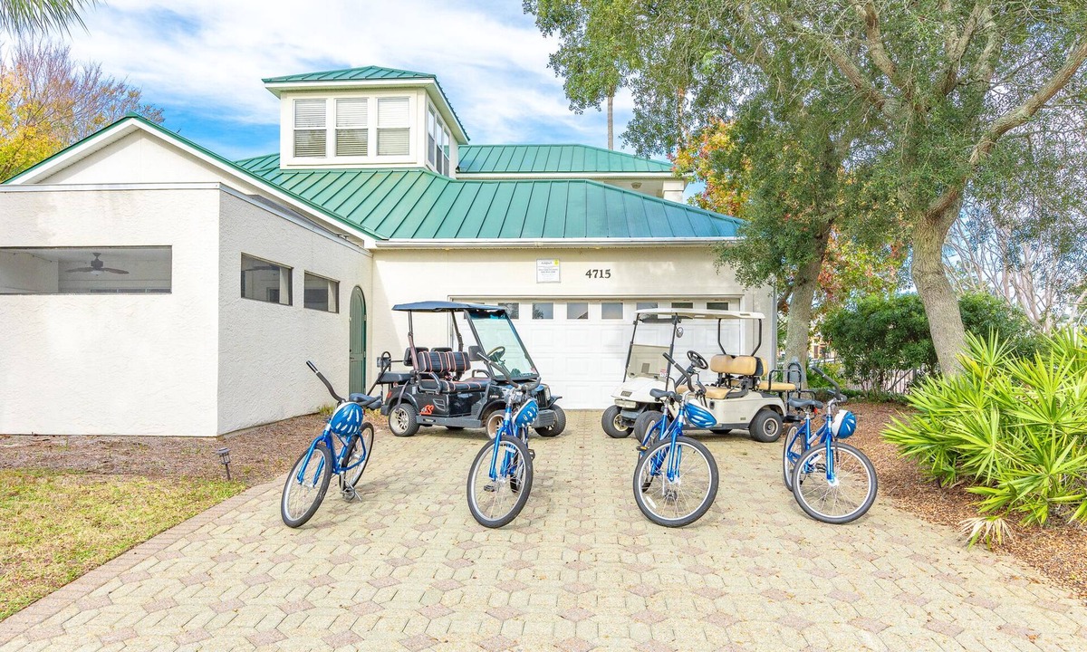 Destin House | Pet Friendly Home-Private Pool-2 Golf Carts-4 Bikes