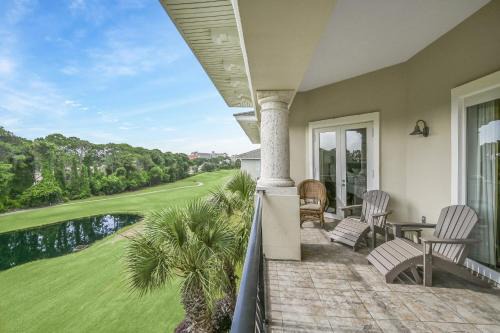 Sandestin House | Pine Ridge Villas 5379 - Tee By The Sea