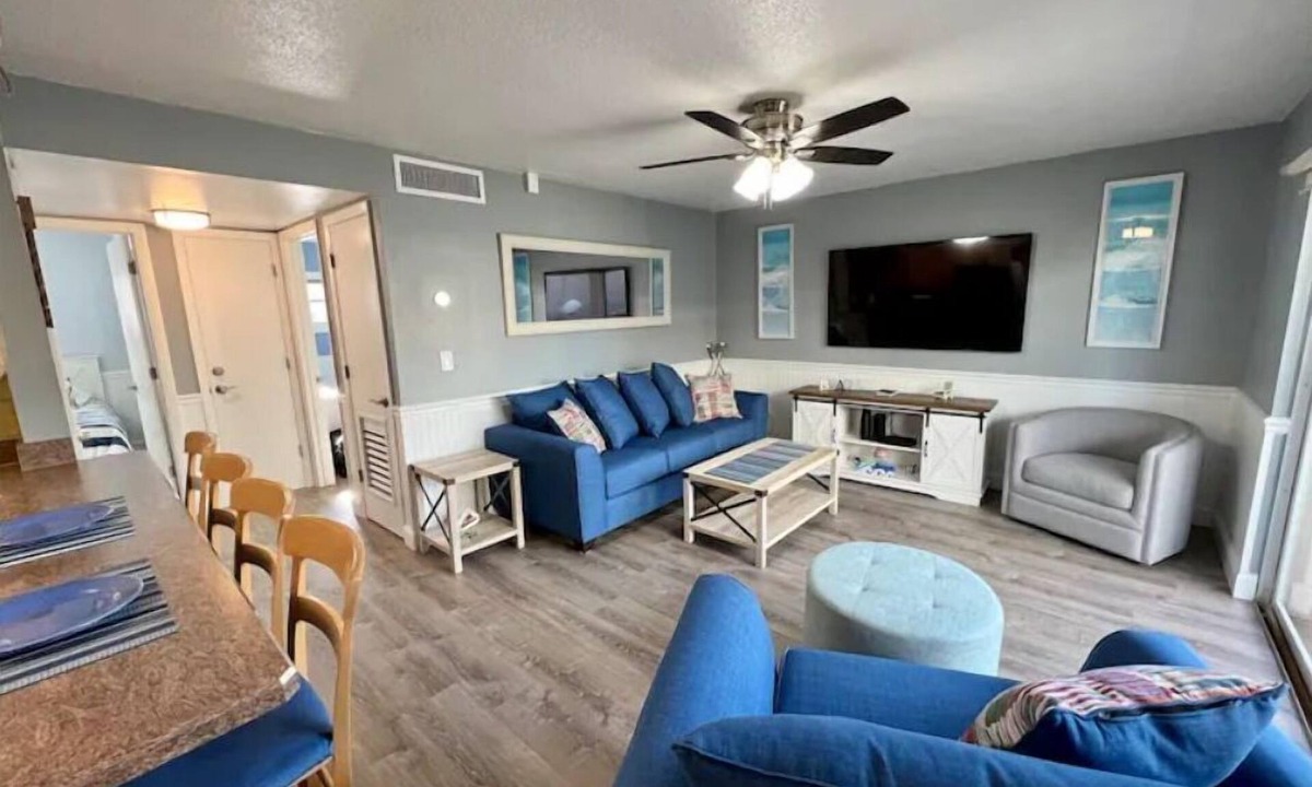 Cocoa Isles Condo | PNAPA GETAWAYS "NAPS with a View" 2BR Beachside condo Diplomat 880,2BR Condo