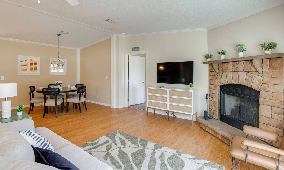 Plymouth House | Pool Access! Spacious Home Near Wekiwa Springs