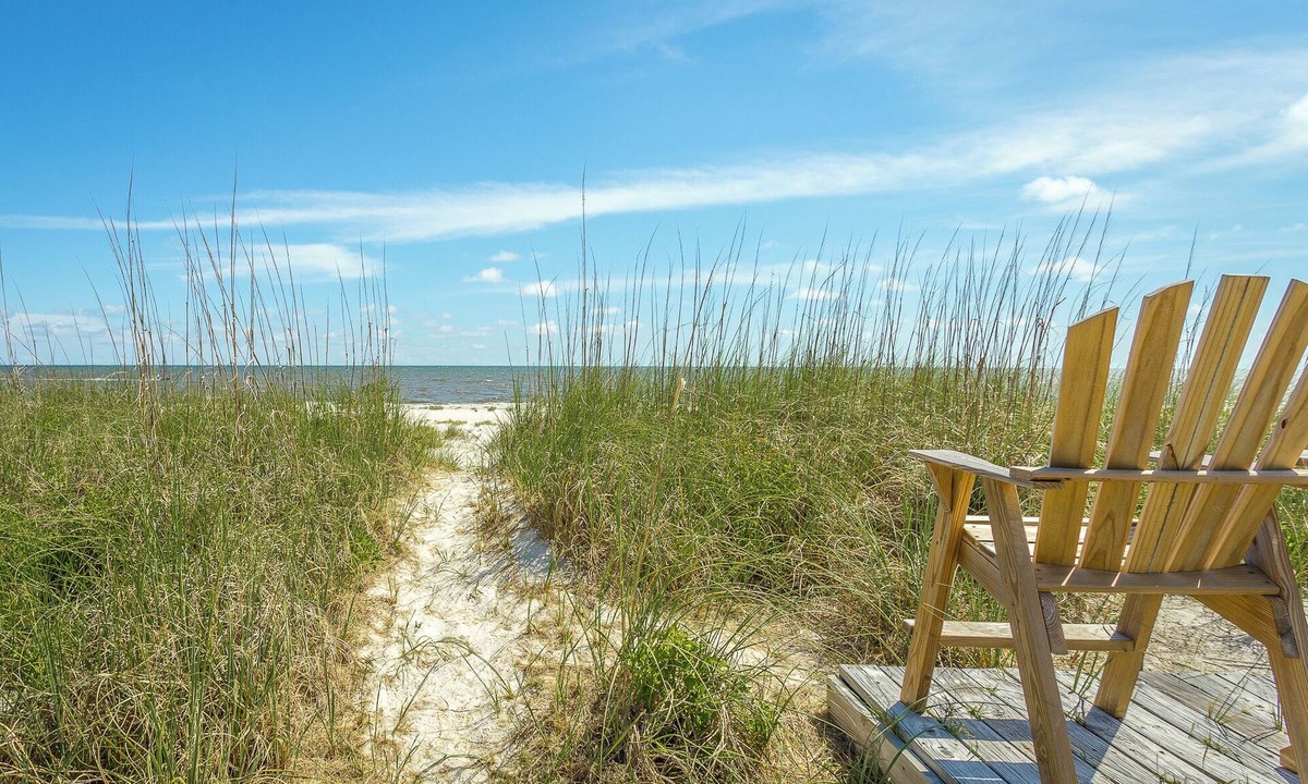 Alligator Point House | 🌴 Prime Summer Availability | Relax, Unplug & Enjoy the Coast