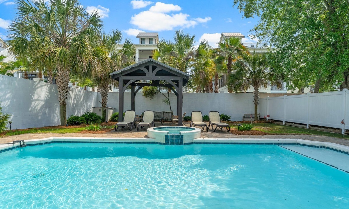 Crystal Beach House | Private Heated Pool & Hot Tub - Golf Cart - Steps to Beach - Crystal Beach