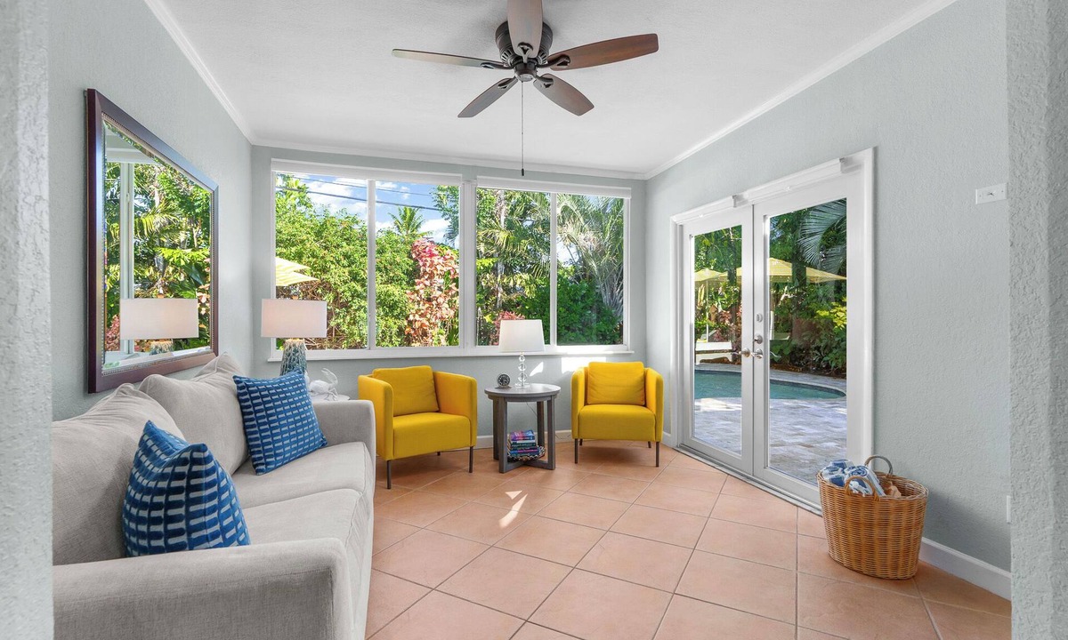 North Andrews Gardens House | Private Home with Pool 2-bedroom