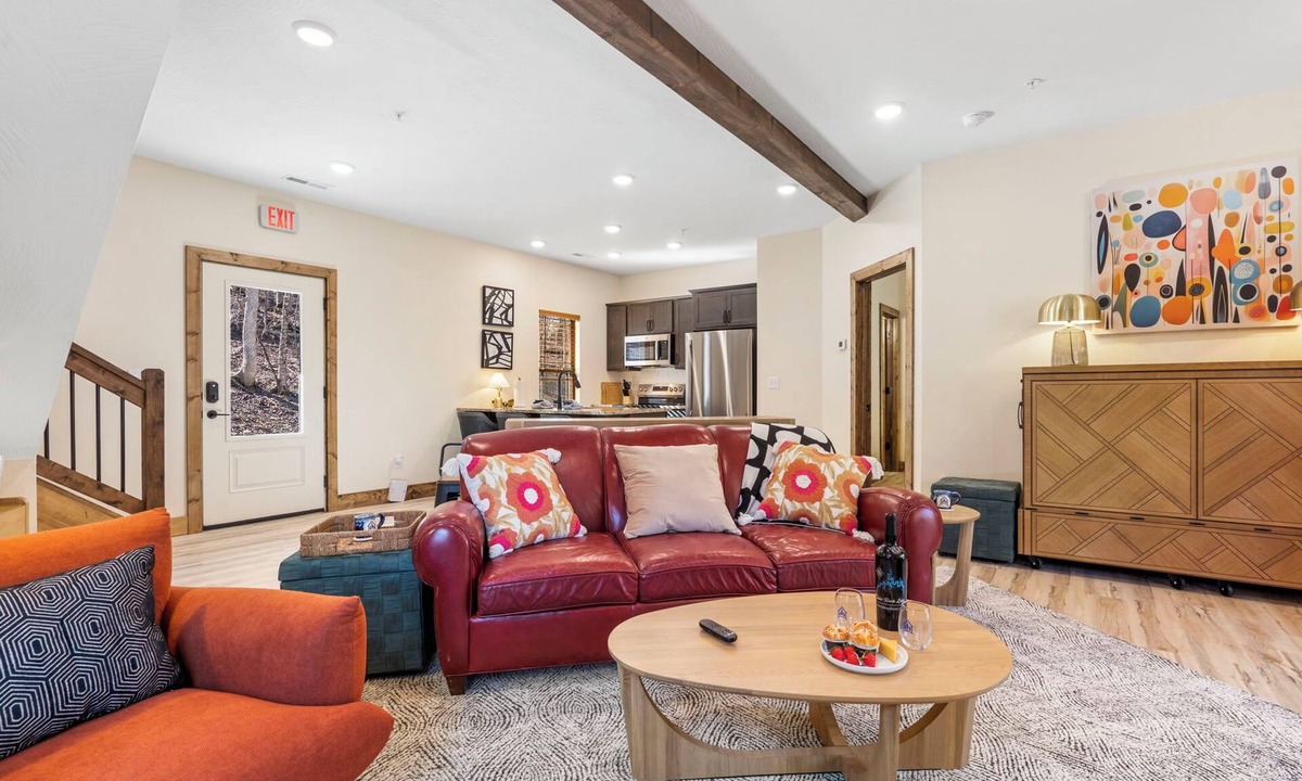 Hollister Cabin | Private Hot Tub & Firepit at The Mod Lodge, Near Table Rock, Free Daily Tickets & Community Pool