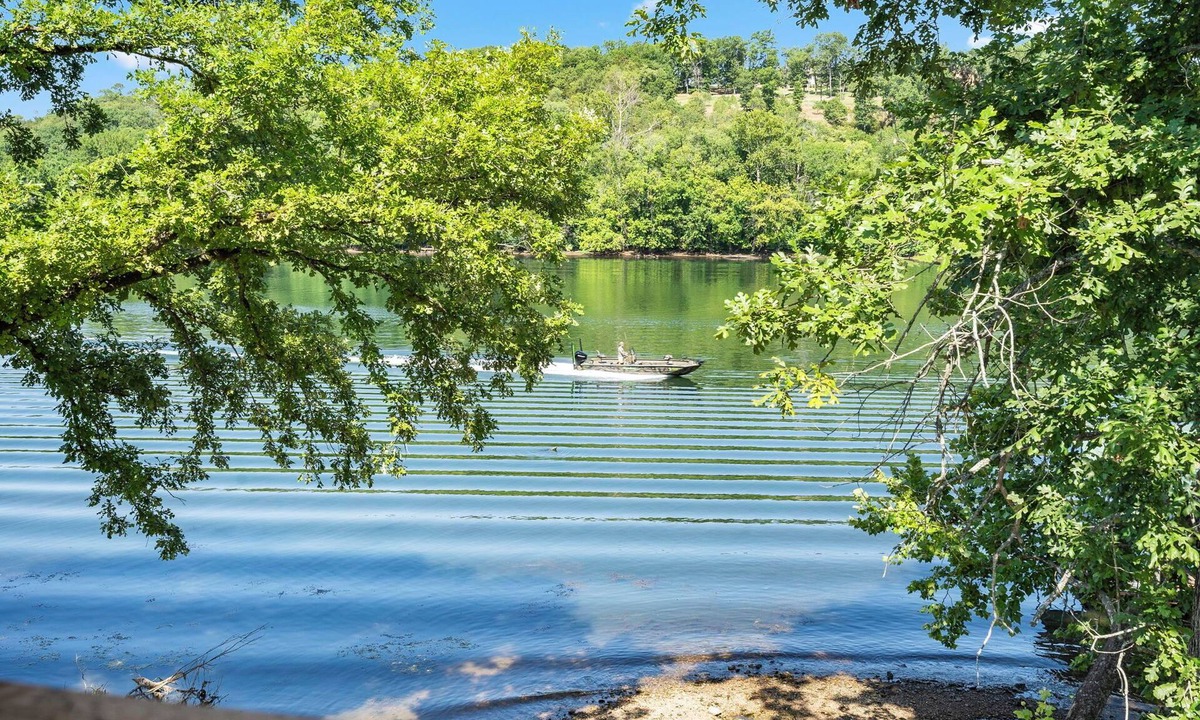 Branson House | Private Hot Tub Retreat with Stunning Lake Views, Games & Near Branson Landing