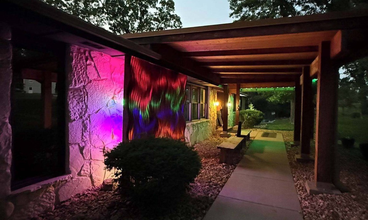 Branson House | Private Pickleball Court, Sauna, Hot Tub, Heart of Branson, Sleeps 13!