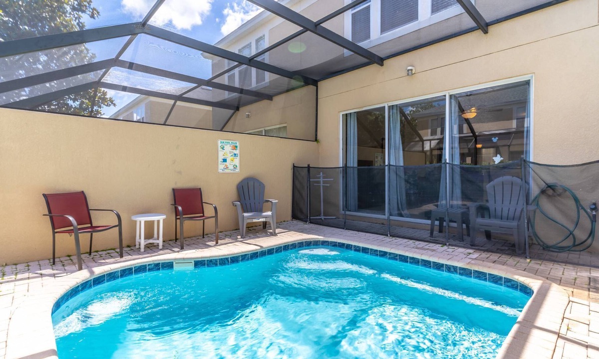 Windsor Hills House | Private Splash Pool | Themed Room | Minutes to Disney | Sleeps 6
