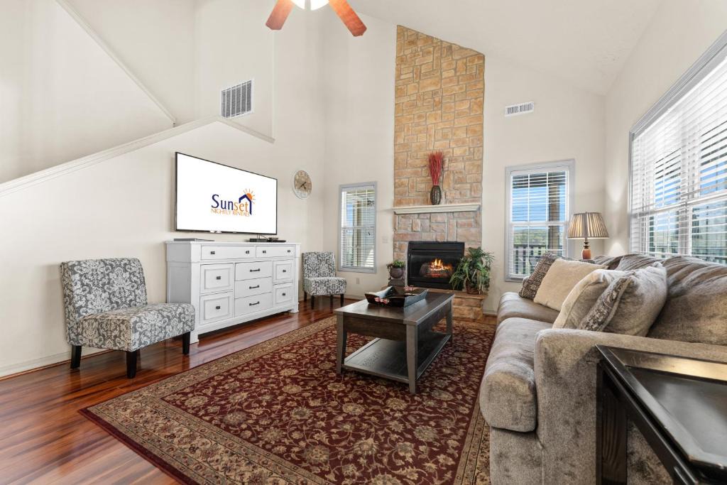 Branson West Villa | Puttin on the Green Villa
