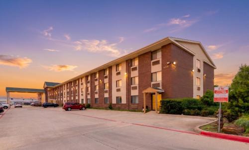 Irving Hotel | Quality Inn DFW Airport North