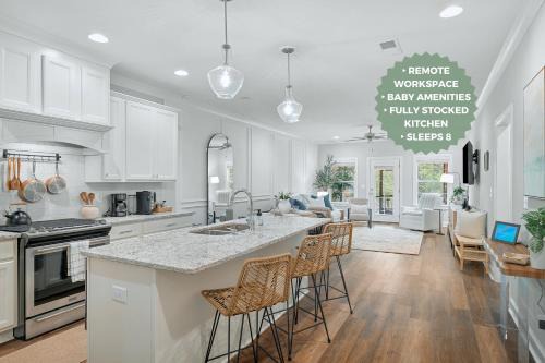 Auburn House | Quiet 3BR with Workspace, 10 Min to AU & RTJ, Family Friendly, Sleeps 8!