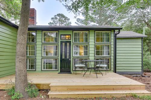 Enfield Apartment | Quiet Tree-Lined Yard & EV Charger: Near I95