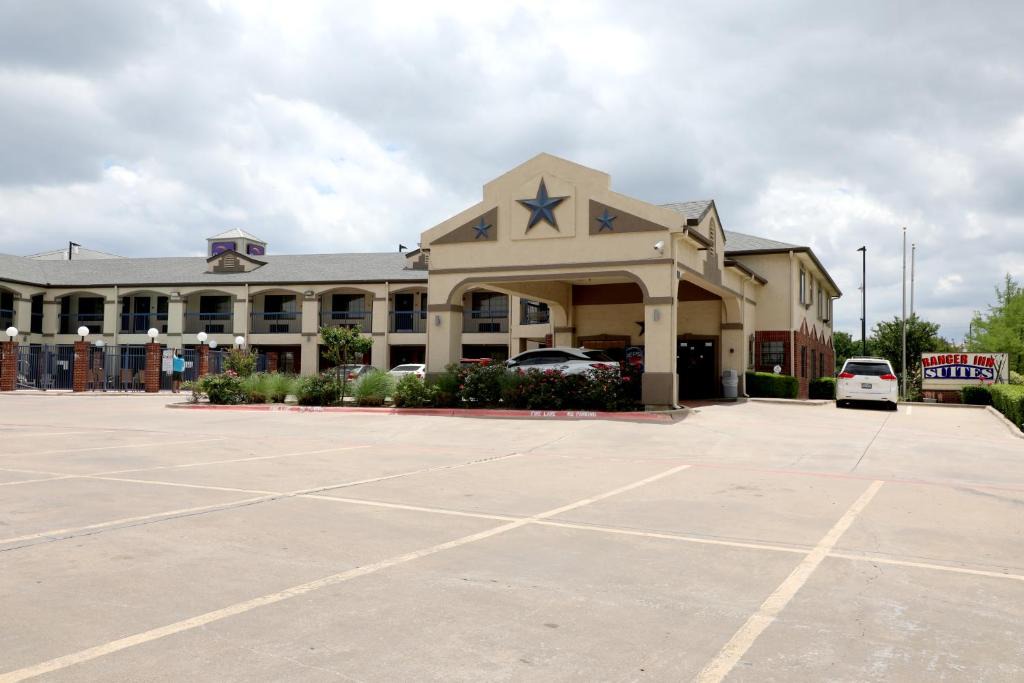Arlington Hotel | Ranger Inn & Suites