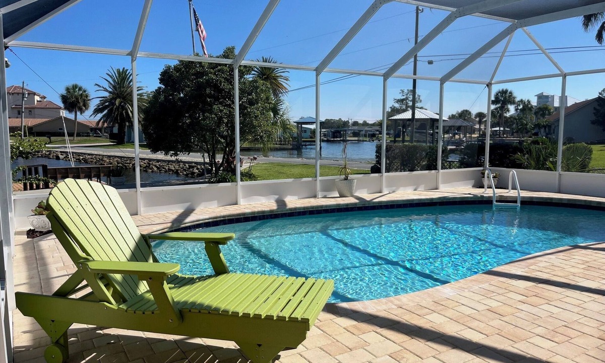 Crystal Shores House | Rated Top 10 Home in Crystal River-Perfect Location, Waterfront-Pool-Kayaks-Dock