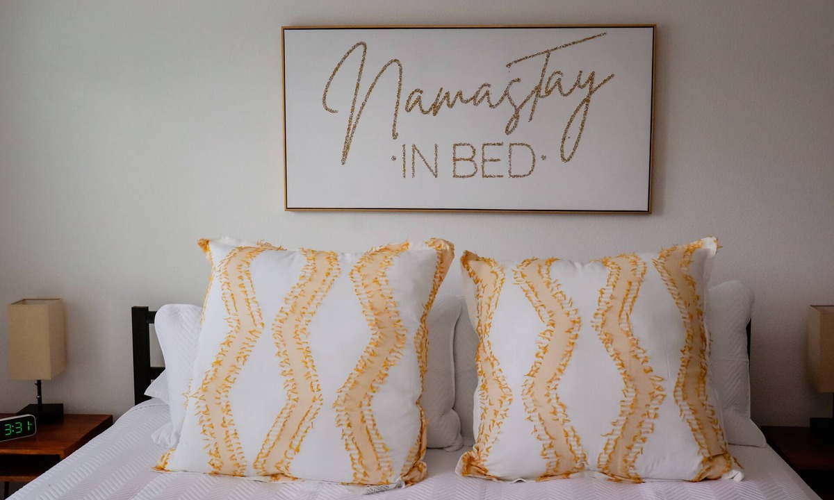 Arlington Condo | Regency Retreat