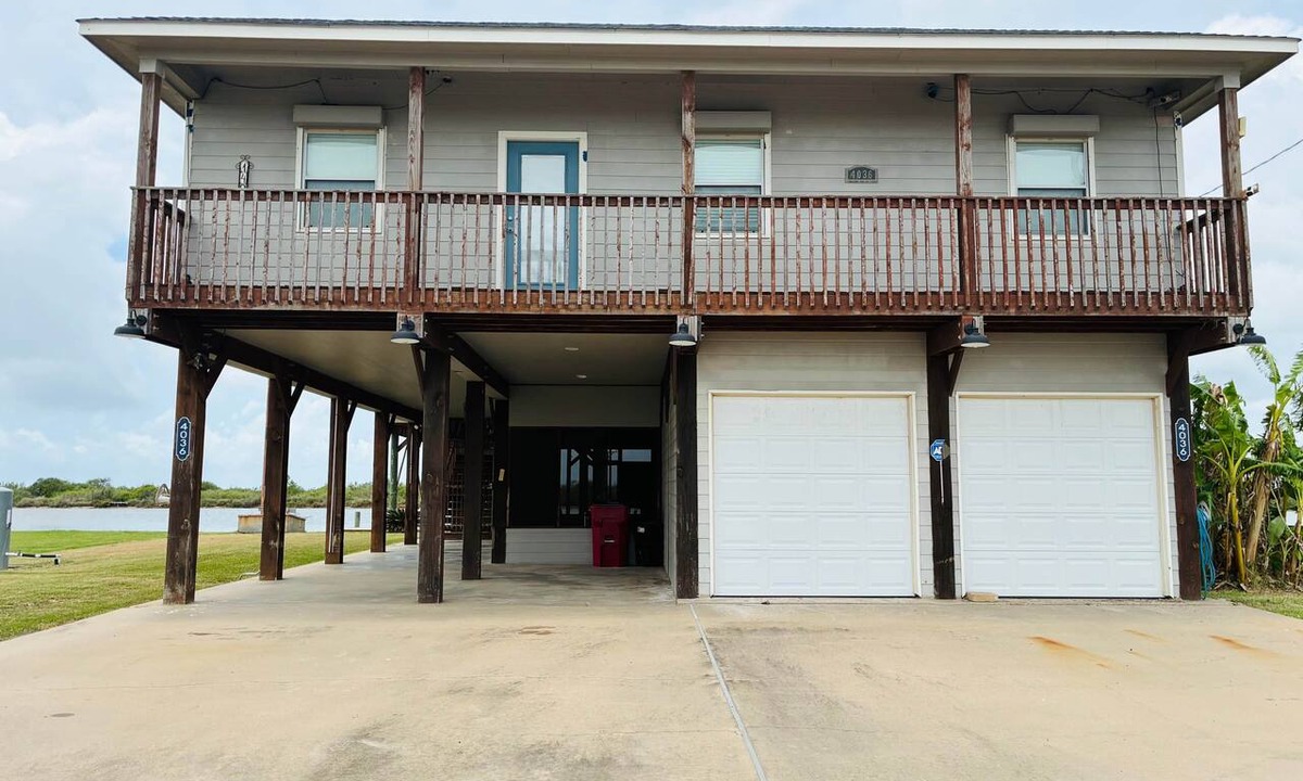 Matagorda House | Relaxing Riverside Getaway