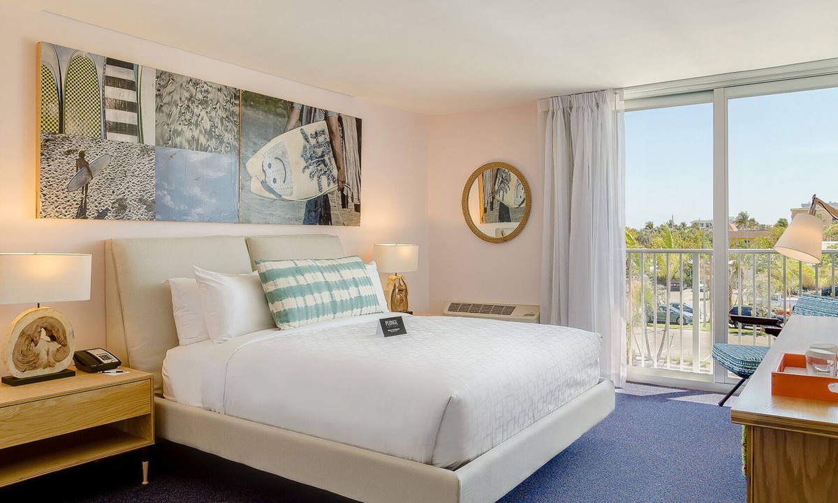 Lauderdale-by-the-Sea Hotel | Relaxing Beach Getaway! Gym Access & Outdoor Pool! Pet Friendly Property!