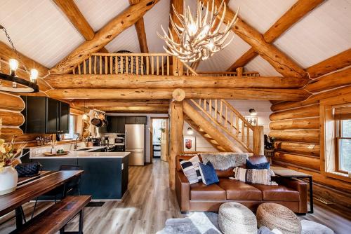 Fairplay House | Remodeled Fairplay Log Cabin w/Wood-Burning Sauna