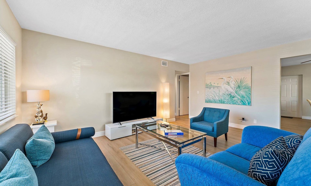 Singer Island House | Renovated Apt Steps From The Singer Island Beach